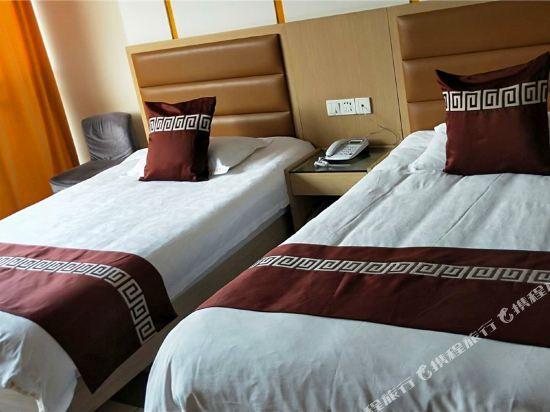 Ичан: Xingang Express Hotel