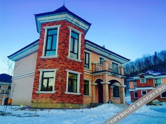 Харбин: Yabuli Mini Wooden House