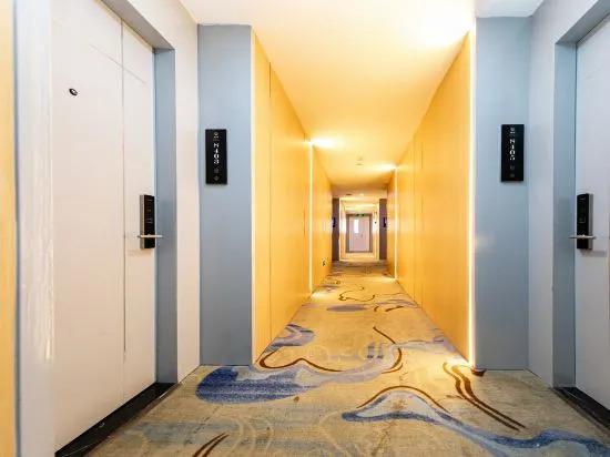 Чжоушань: Naxiang Fujian Holiday Inn (Zhujiajian branch of Oriental Garden Hotel)