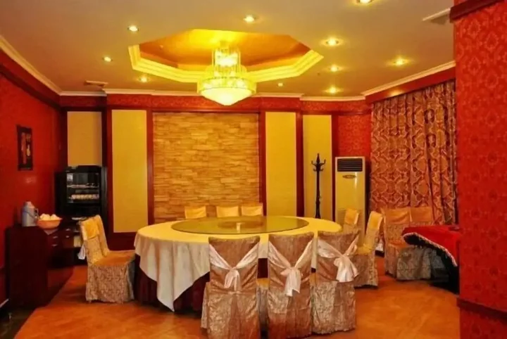 Ганьчжоу: Hualong Hotel
