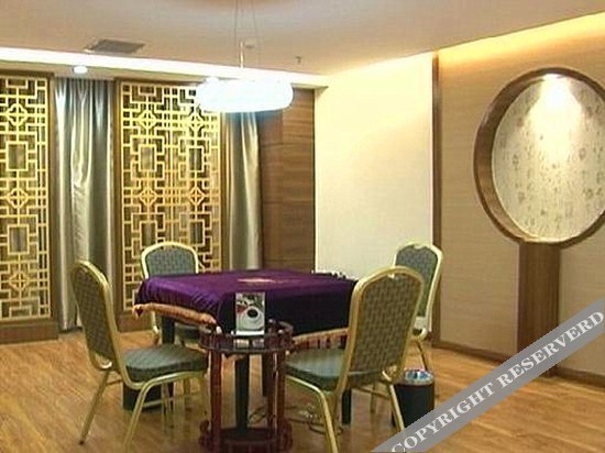 Джин-Чжоу: Sanyuan International Hotel