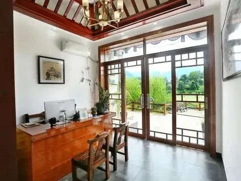 Чжанцзяцзе: Jiuyang Tea Culture Theme Inn