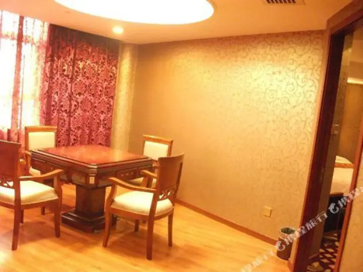 Вэньчжоу: Shengfeng Business Hotel (Ruian Passenger Transport Center Store)