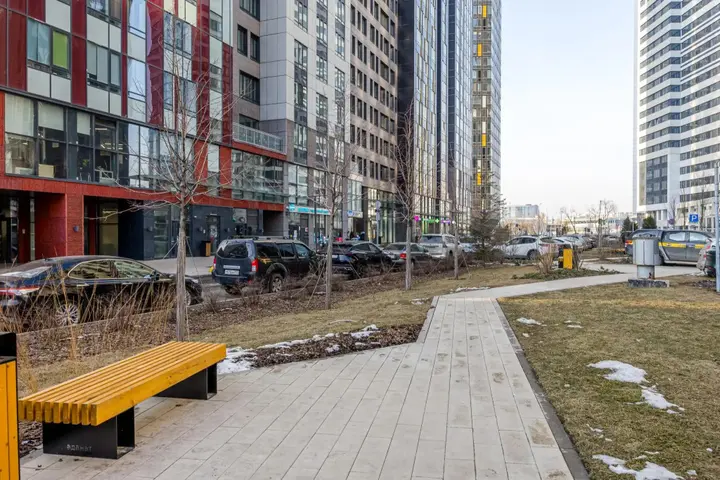 Москва: Алис на проезде Шмитовский 39/2