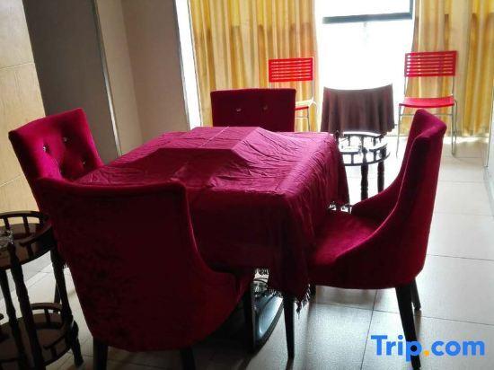 Ичан: Xinshidai Holiday Hotel