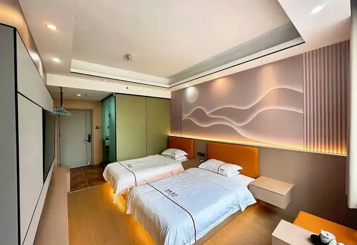 Чжэнчжоу: Dingxin Hotel