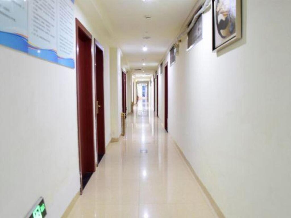 Сямынь: Penguin Hotel Yuejiang - Xiamen