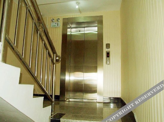 Сяньнин: Xin Tian Di Hotel