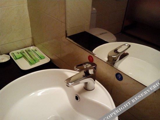 Чжуншань: Minzhong Town Mengzhidao Hotel