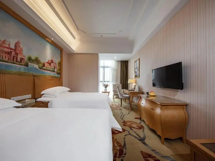 Фучжоу: Vienna International Hotel Fuzhou Cangshan Wanda