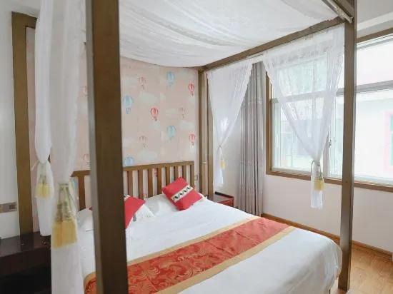 Чжанцзяцзе: Huatianju Inn