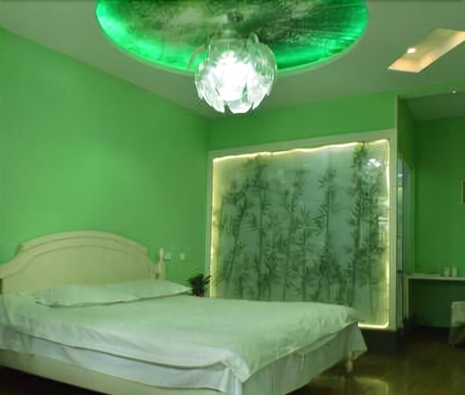 Цзясинь: Pingchuan Inn
