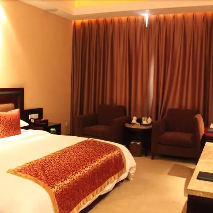 Лешан: Venie Hotel