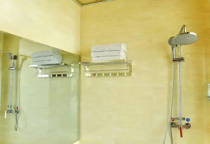 Цзиньчжун: Lingshi Jinjiang Express Hotel