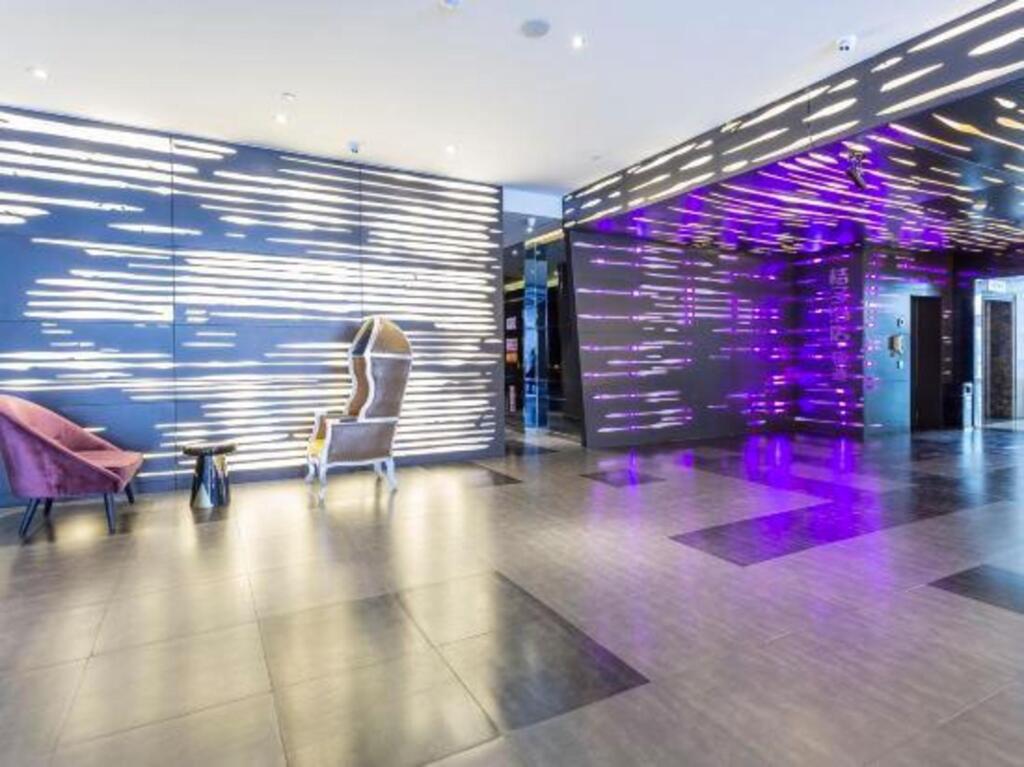 Синин: Orange Hotel (Xining Yanhu Lane)