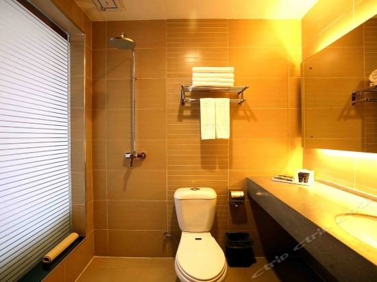 Хулун-Буир: Li Jin Hotel