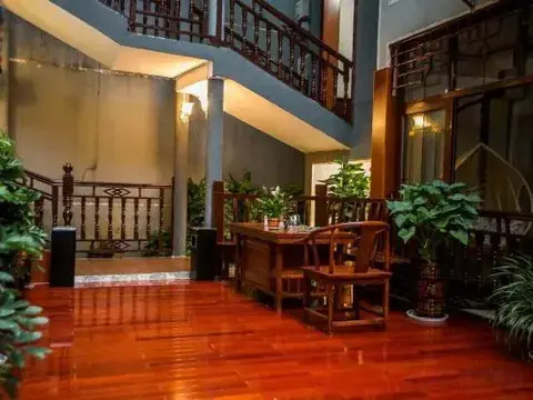 Сянси: Gongyulou River View Homestay