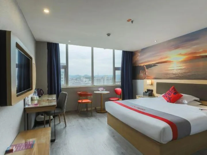 Каили: Kaili New Century Hotel (Grand Cross of International Trade Shopping Center)
