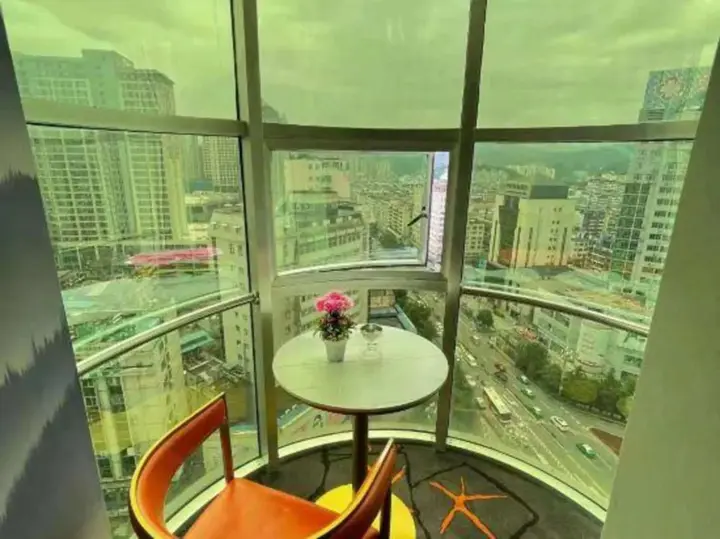 Каили: Kaili New Century Hotel (Grand Cross of International Trade Shopping Center)