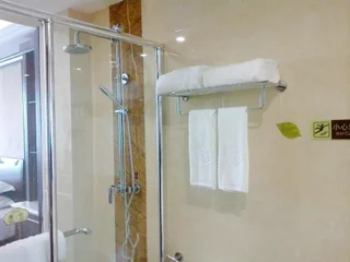 Яньань: Vienna International Hotel