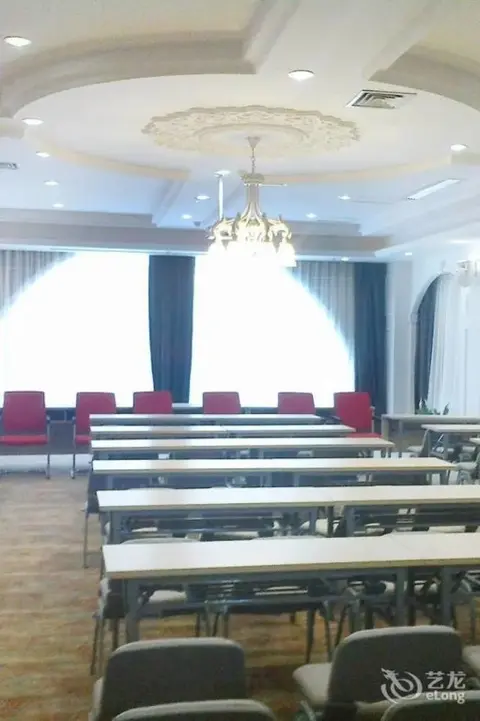 Яньань: Vienna International Hotel