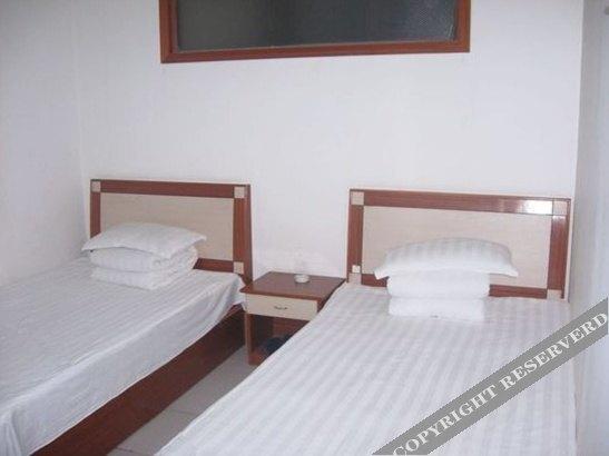 Цзинин: Yucheng Hotel
