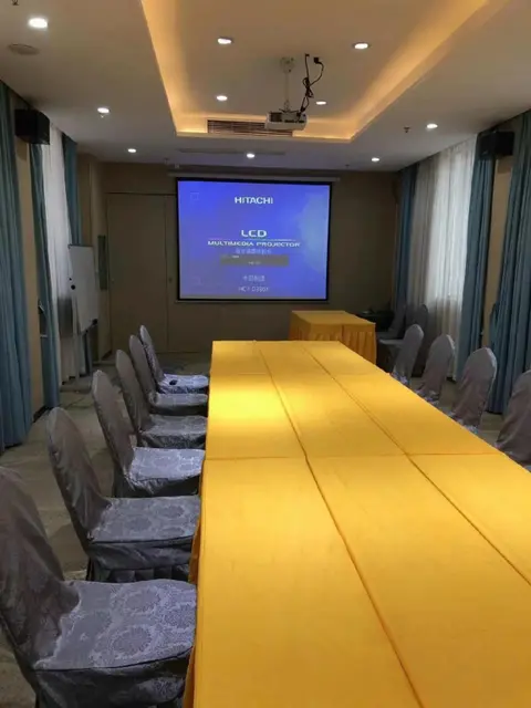 Гуйлинь: Manhattan Hotel Guilin Liangjiang Sihu Arctic Plaza