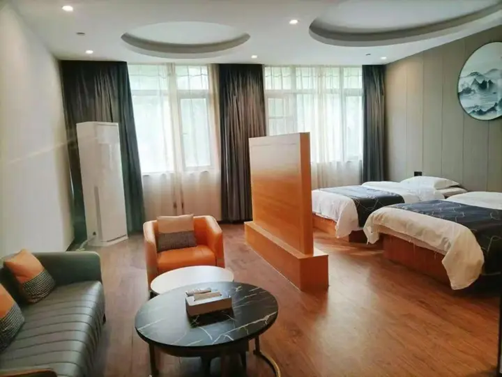 Ухань: Junrong Fashionable Hotel