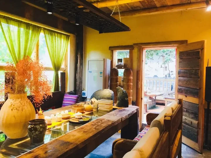 Чжанцзяцзе: Dielianhua Cowherd Inn Zhangjiajie