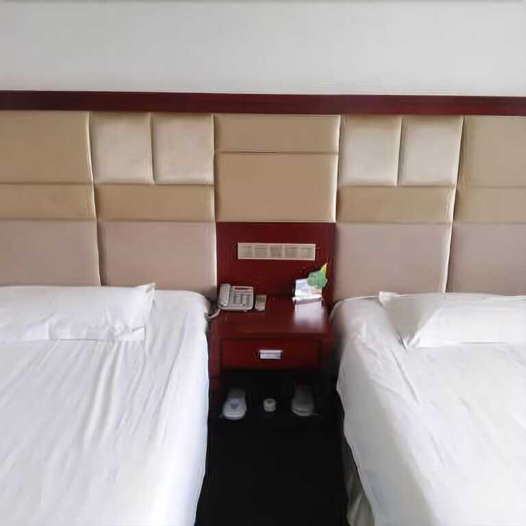 Чэндэ: Longxiang Hotel