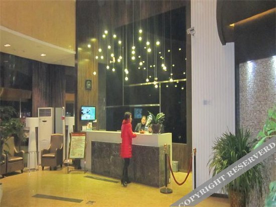 Яньчэн: 锦江之星(建湖冠华中路店)