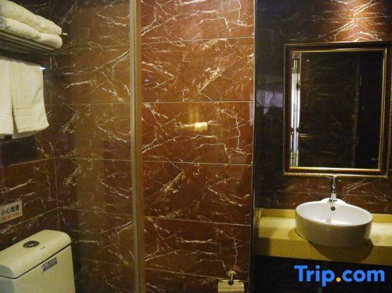 Шаоян: San Jing Si Ji Hotel