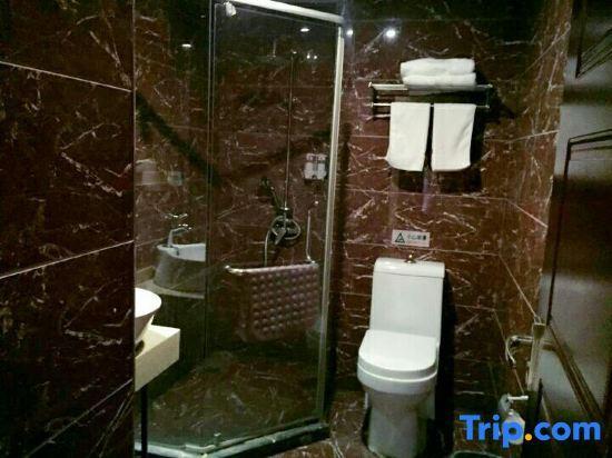 Шаоян: San Jing Si Ji Hotel