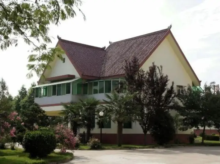 Сяньян: Shennong Resort
