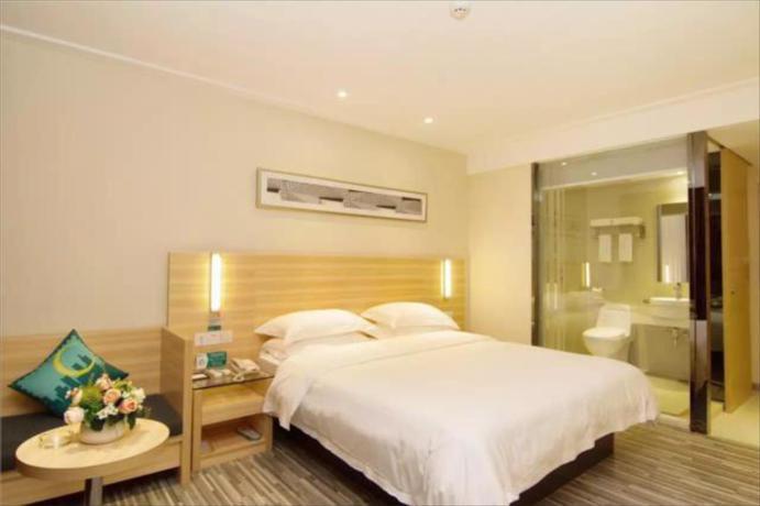 Гуйлинь: City Comfort Inn Guilin Lipu Center Square
