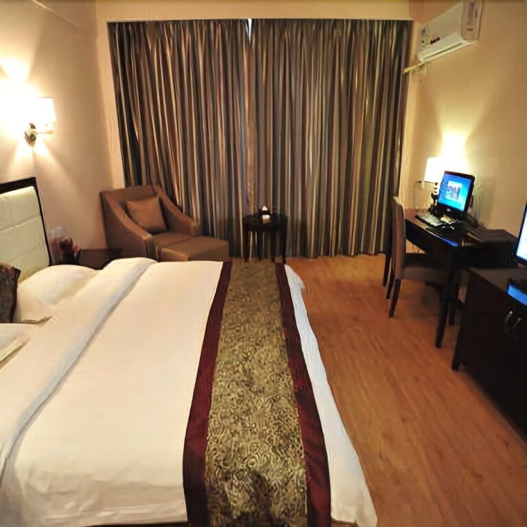 Ухань: Hongfuda Business Hotel