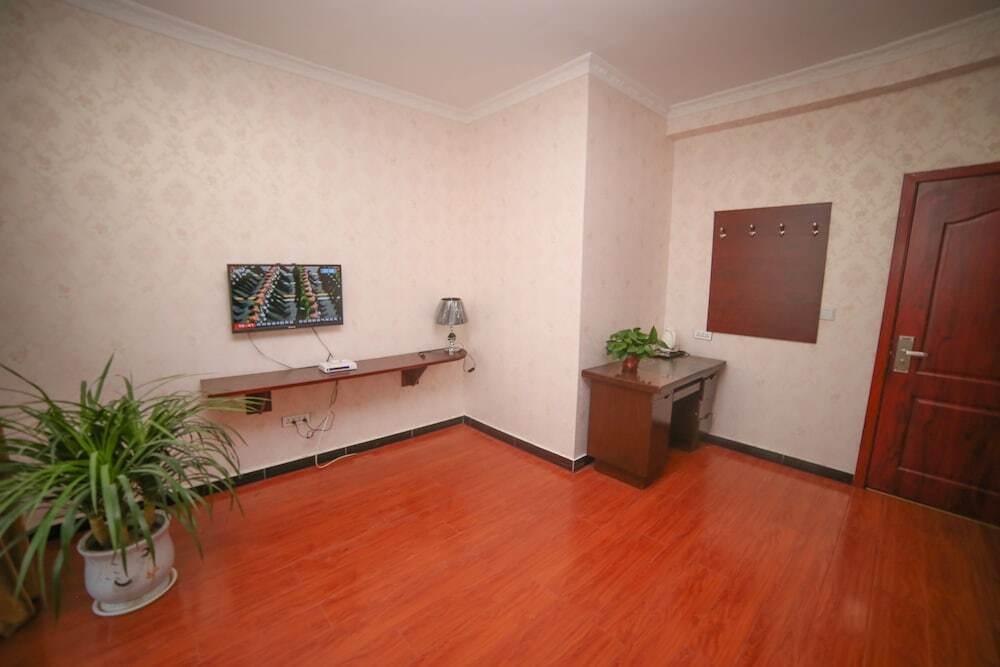 Сяньян: Jiaze Hotel