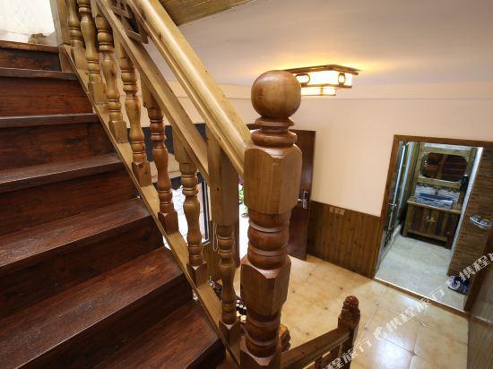Сянси: Xingfu Wutuobang Gufeng Qingshe Hostel