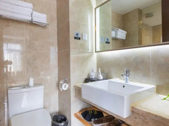 Дунъян: Boyi Mengqin Hotel