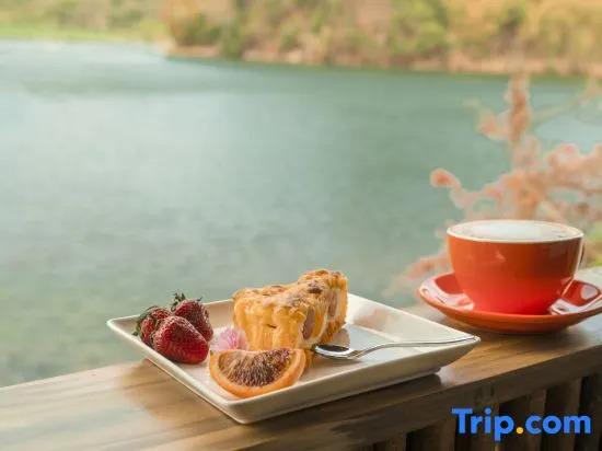 Пучжэхэй: Rizha Baizha Lake View Inn