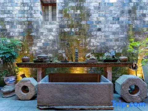 Хуаншань: Yupingge·Long history Viewing Huizhou Design Homestay (Hongcun Pingshan Scenic Area)