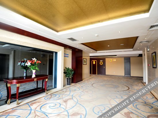 Яньань: Petroleum Hotel