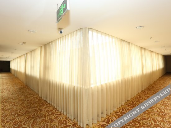 Дэян: Xinbinjiang Hotel