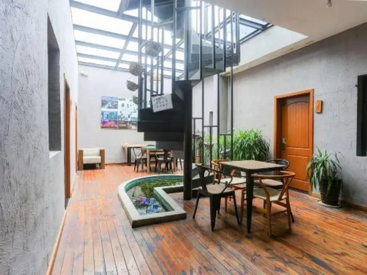 Чжанцзяцзе: Chengzhong Xiaozhu Holiday House (Zhangjiajie Tianmenshan Bus Station Railway Station)