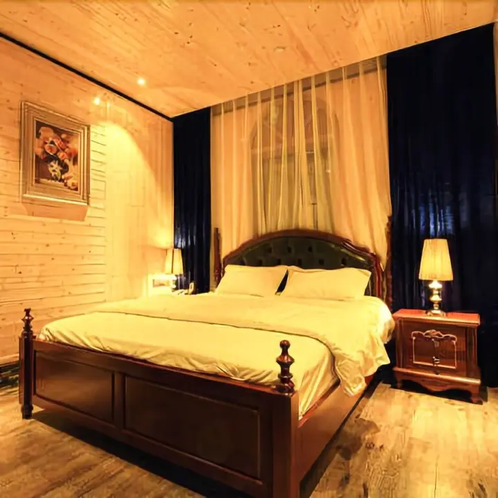Наньчан: Aichao Movie Theme Hotel