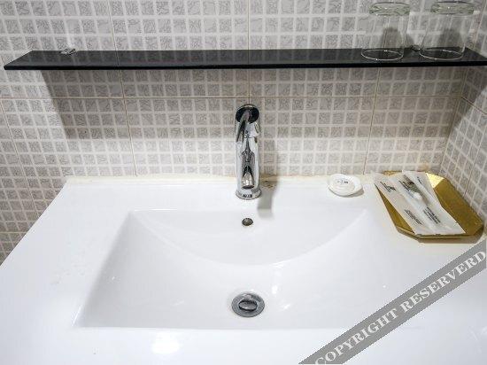 Циньхуандао: Runyang Hotel (Qinhuangdao Railway Station Branch)