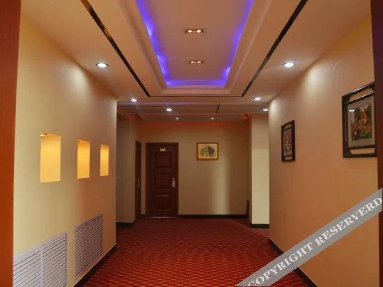 Баодин: Rongyi Express Hotel