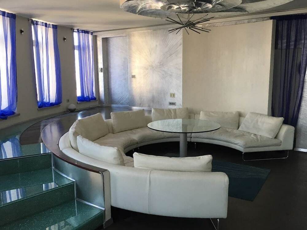 Москва: Dynasty Apartment 32 Floor
