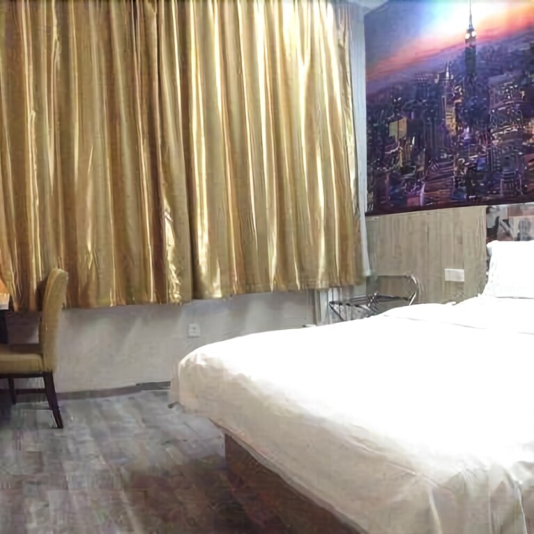 Пуян: Lushang Dongyuan Hotel