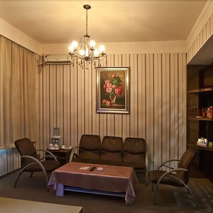 Пуян: Lushang Dongyuan Hotel